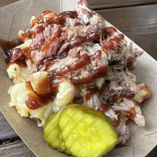 Mac and cheese with pulled pork