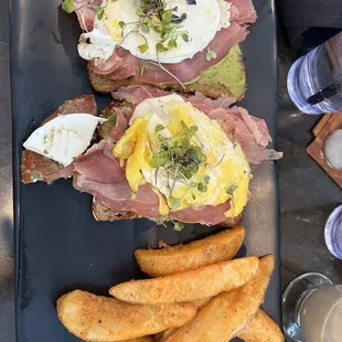 Avocado toast
