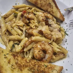 Cajun pasta with shrimp