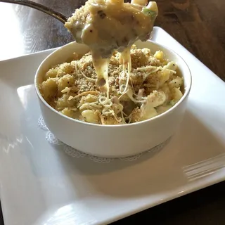 BACON - JALAPEÑO MAC & CHEESE