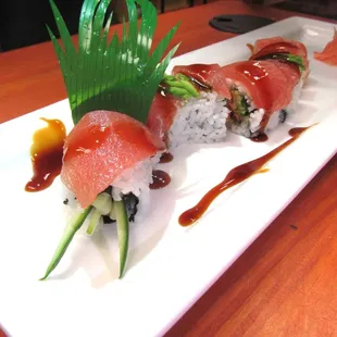 Red dragon sushi roll