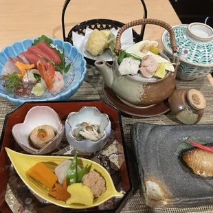 sushi and sashimi, sashimi, sushi, food