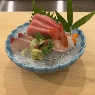 sushi, food, sashimi, sushi and sashimi