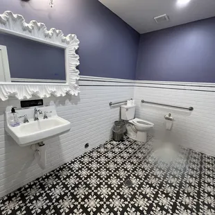 I like a clean public restroom!
