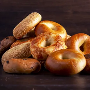 a pile of bagels