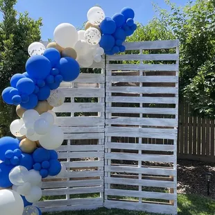 Balloon arch