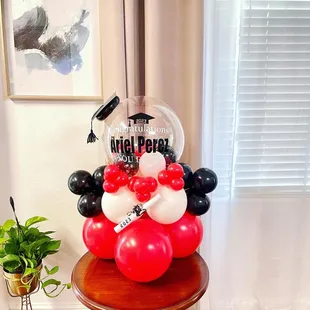 Graduation balloon bouquet