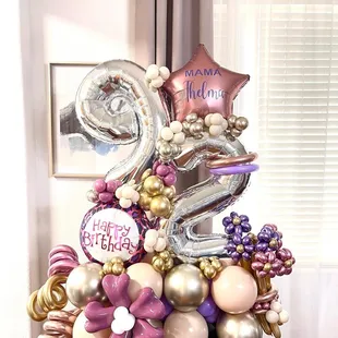 Birthday balloon bouquet