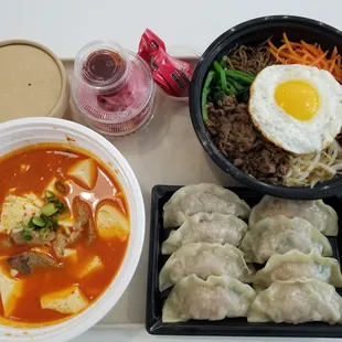 ramen and noodles, food