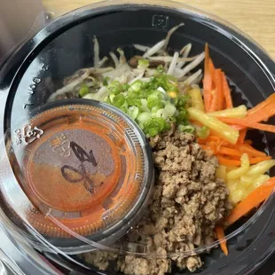 Rice bowl with spicy pork