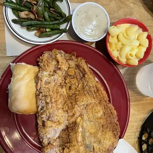 EJs Cotton Pickin Dive