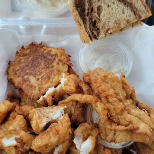 EJ's
