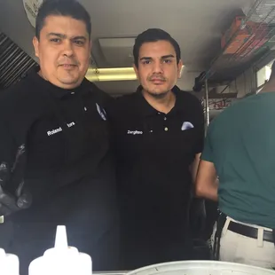 Come the owners Rolando and Zergihino