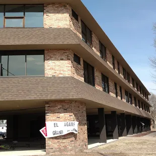 El Agave exterior. - First floor of Mesner Building