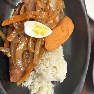 Mi plate... pescado en escabeche sooooooo gooood...