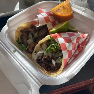 Had to get another order of the asada tacos!