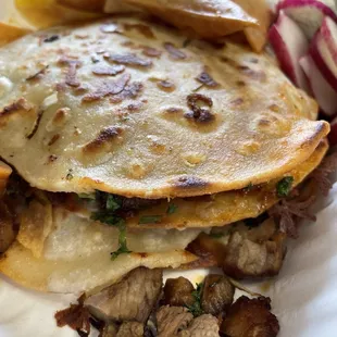 Mulitas (one carne asada, one al pastor)