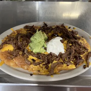 Beef fajita super nachos