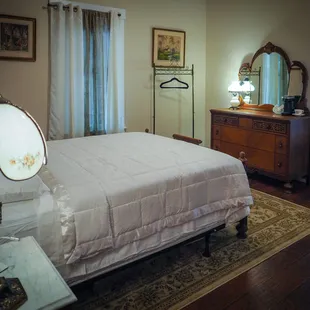 Luxurious Decor in all Rooms