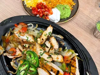 Barrio Cocina y Tequileria