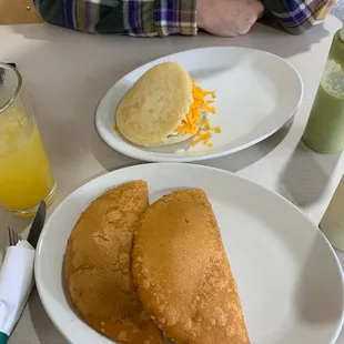 Empanadas y arepas