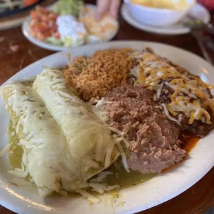 Tres enchiladas