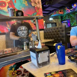 Table Side Guacamole in action!