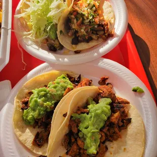 Front: al pastor, back: asada y buche