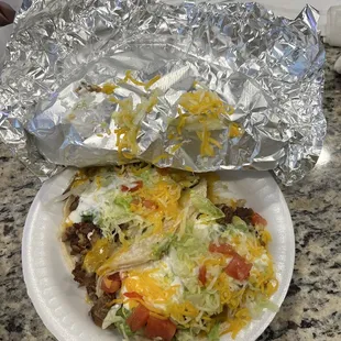 Carnitas supreme tacos