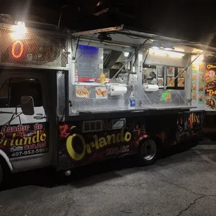 a food truck at night