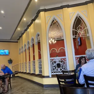 General eating area (a portion)
