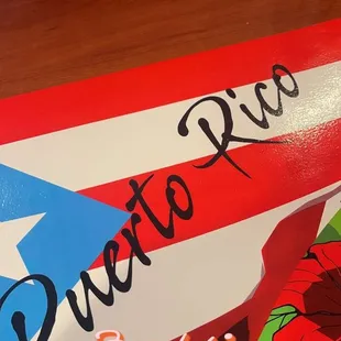 a puerto flag pizza box