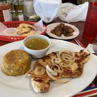 Mofongo Pollo Plancha y maduros