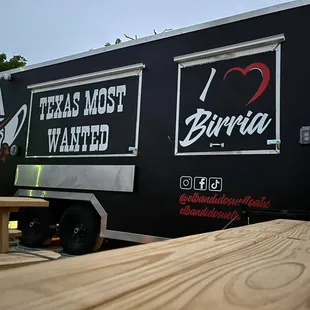 a black food truck