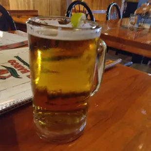 Cervaza. Asked for Modelo got ??? Probably bud.