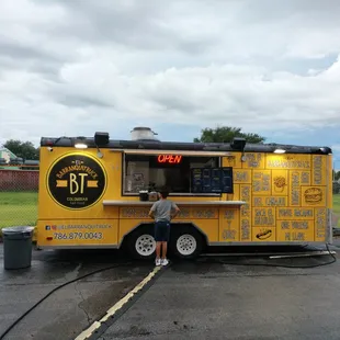 tacos, outside