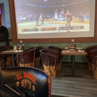 a basketball game on the screen