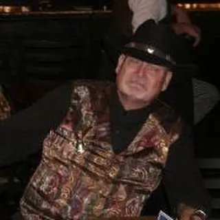 Darryl H.