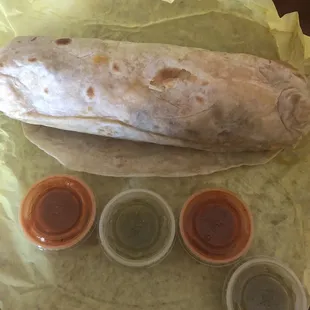 Get two of each salsa!!!