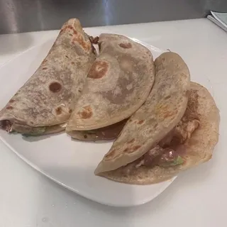 Baleadas Hondureñas / Honduran Baleadas