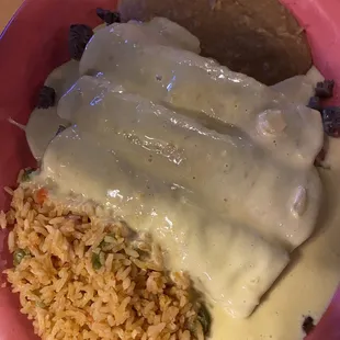 Cheese enchiladas al carbon