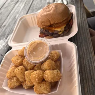 The special for this visit was a western bacon in a Carl's Jr. style smash burger