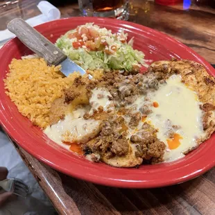 Pollo Toluca, Grilled chicken breast topped with chorizo and cheese.