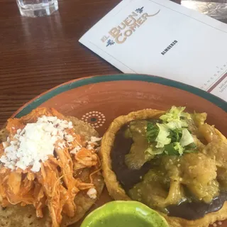 Tostada de Tinga