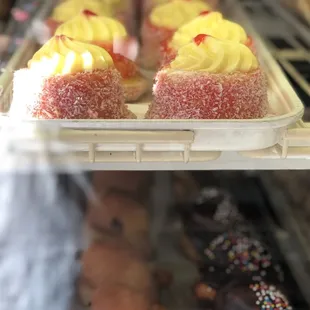 Bottom ones have liquor / correction I was told today the DONT have liquor