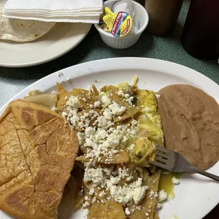 Chilaquiles Verde with Bolio