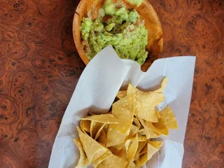 Los Compadres Tacos
