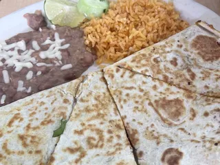 Taqueria Tres Amigos
