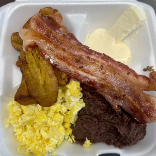Desayuno salvadoreño