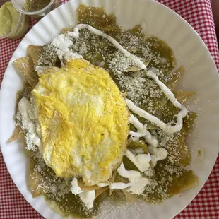 Chilaquiles with eggs